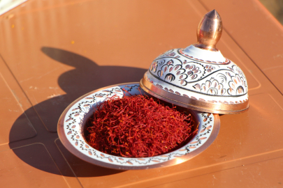 Dünyanın en pahalı baharatı safranın 1 gramı 500 TL