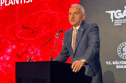 Kültür ve Turizm Bakanı Mehmet Nuri Ersoy üçüncü çeyrek turizm verilerini açıkladı