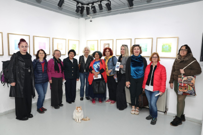 Tülin Dizdaroğlu’ndan zamanı aşan ışıklar