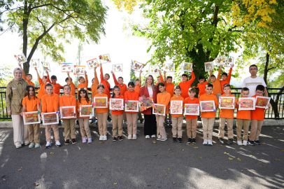 Sonbahar yaprakları Osmangazi'de sanata dönüştü