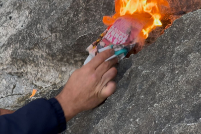 Suları çekilen gölden alevler çıktı! Görenler inanamadı...