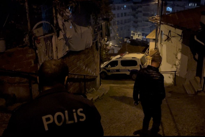 Evinin bahçesine çıkan kadın korkunç manzarayla karşılaştı!