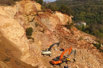 75 yaşındaki işçi 6 gündür enkaz altında