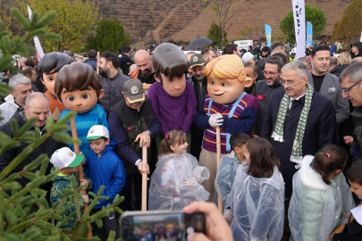Gürsu tek yürek oldu, binlerce fidanla doldu