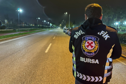 Bursa'da sivil trafik ekiplerinden gece denetimi