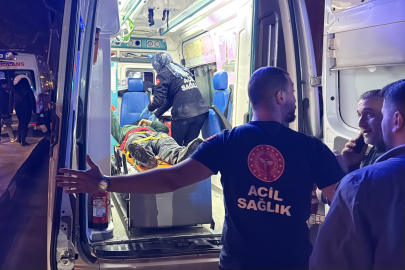 Metro inşaatında iskele çöktü: Yaralı 2 işçi itfaiye ekipleri tarafından kurtarıldı