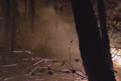 Yıldırımın düştüğü ormanlık alandaki yangın 16’ncı saatte kontrol altına alındı