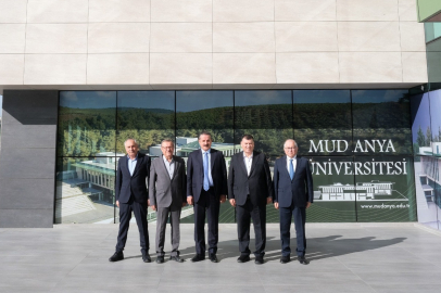 Faruk Çelik Mudanya Üniversitesi’nde gençlerle buluştu