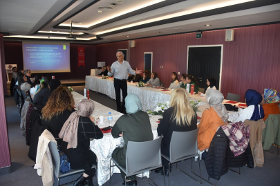 Sağlık çalışanlarının iletişim becerileri gelişiyor