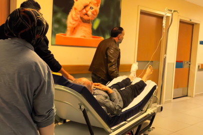 Odun kesmek isterken, ayağını kesti