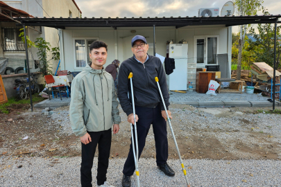 Sındırgı'da deprem sonrası yaralar sarılıyor