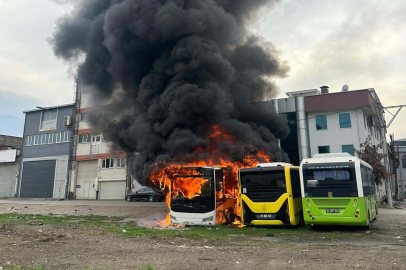 Bursa'da bakıma alınan otobüsler alev topuna döndü
