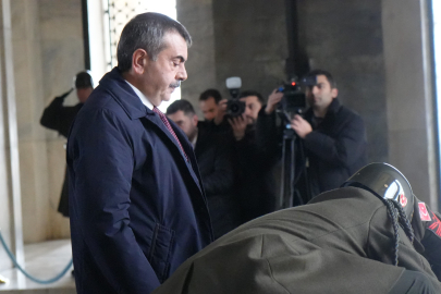 Bakan Yusuf Tekin: “Öğretmenlerimizin omzundaki yükü hafifletmek için çalışıyoruz”