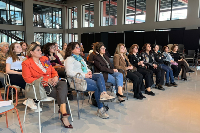 Pancar Deposu'nda kadına yönelik şiddet masaya yatırıldı