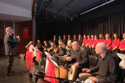 İnegöl Belediyesi THM korosundan muhteşem müzik ziyafeti