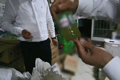 Bakan Yumaklı: "Son tüketim tarihi geçmiş yaklaşık 30 ton gıda ürünü ele geçirilmiştir"