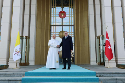 Erdoğan, Vatikan Devlet Başkanı Papa 14. Leo’yu resmi törenle karşıladı