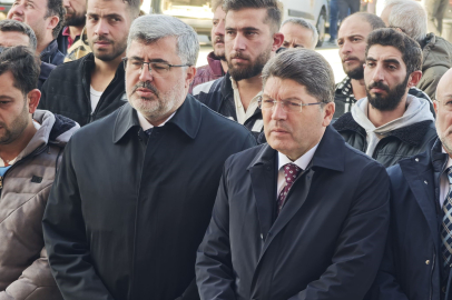 Bakan Tunç vefat eden vatandaşların cenaze törenlerine katıldı