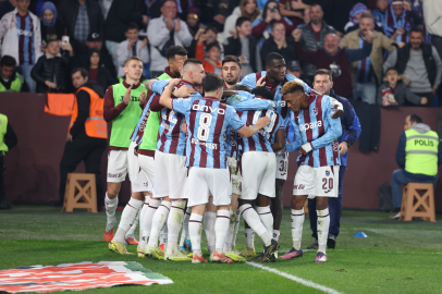 Trabzonspor, sahasında Konyaspor'u 3 golle geçti!