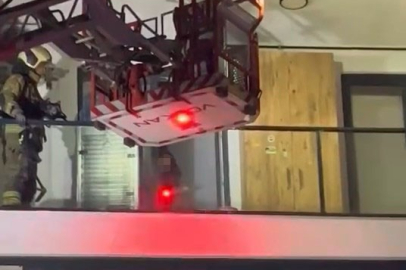 Sinir krizi geçirip evi yakmaya kalktı!