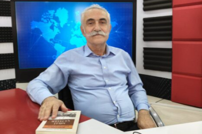 Ekrem Hayri Peker’in 'Heykel’e Çıkmak' kitabı raflarda