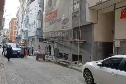 İskeleden düşen işçi ağır yaralandı