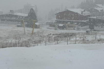 Zirvede kar, şehirde sağanak: Bursa’da kış modu açıldı