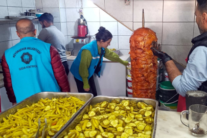 Döner denetimi: 426 kilo tarihi geçmiş ürün imha edildi