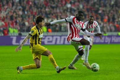 Samsunspor evinde AEK engelini aşamadı!