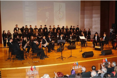 Zeki Müren, doğduğu kentte sevgi ve saygıyla anıldı