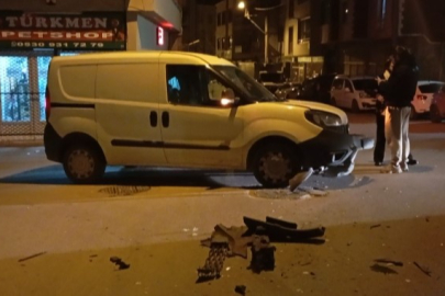 Gece yarısı feci kaza: Araçta sıkışan 2 kişi kurtarıldı