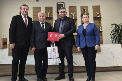 Bursa Gökkuşağı Koleji’nde Türk Dilleri Laboratuvarı açıldı