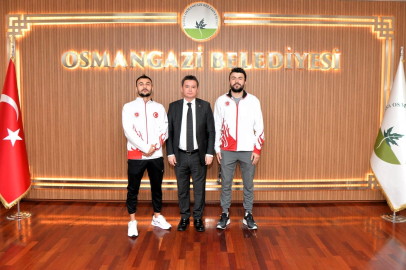 Başkan Erkan Aydın, Dünya ikincisi Şayık Kardeşleri ağırladı: "Spora desteğimiz sürecek"