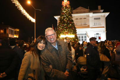 Mudanya’da Yeni Yıl pazarı açıldı: Mütareke Meydanı’nda 13 gün sürecek coşku