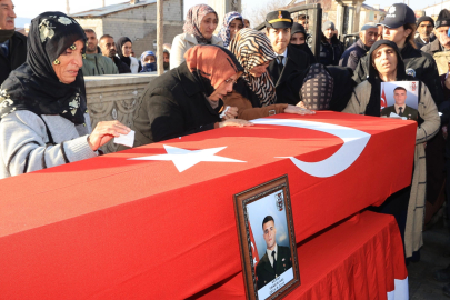 Solhan şehidine ağlıyor: Taner Arı gözyaşları içinde sonsuzluğa uğurlandı