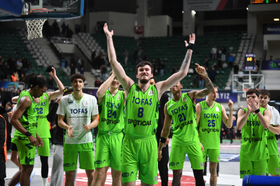 TOFAŞ son çeyrekte coştu: Bahçeşehir Koleji’ni 92-82 mağlup etti