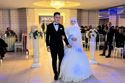 Sosyal medyada gündem olan çift dünyaevine girdi