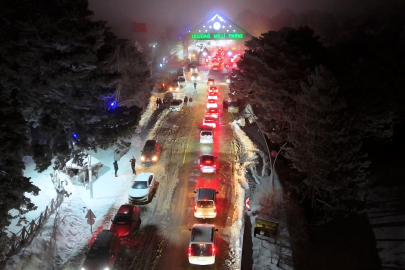 Uludağ yolunda yoğunluk alarmı: Jandarma teyakkuzda