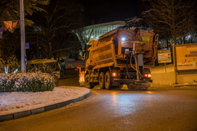 Bursa’da kar seferberliği: 280 mahalle yolu ulaşıma açıldı