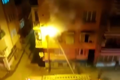 Balkonda çıkan yangın kısa sürede paniğe neden oldu