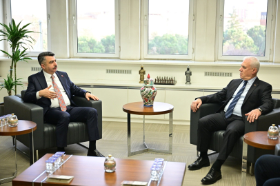 Oktay Yılmaz’dan Bozbey’e saldırıya kınama: "Kabul edilemez!"