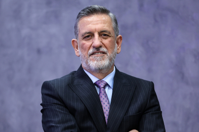 İbrahim Burkay: "Bilgiye yatırım yapan firmalar geleceğin dönüşümünü yönetir"