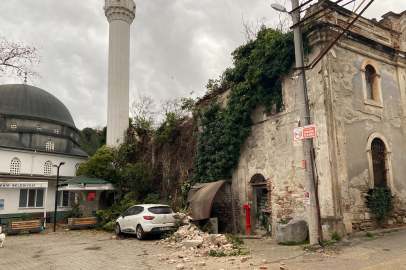 Mudanya’da Tarihi Aydınpınar Kilisesi fırtınaya dayanamadı: Kısmen çöktü!