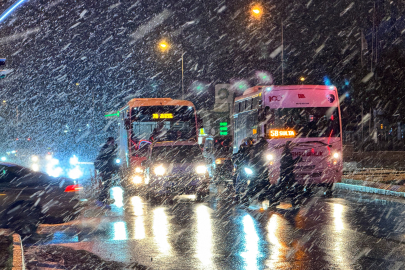 Edirne'de yoğun kar yağışı etkili oluyor