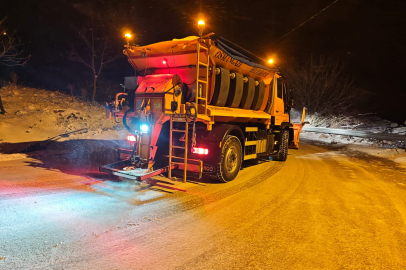 Osmangazi’de kar mesaisi aralıksız sürüyor