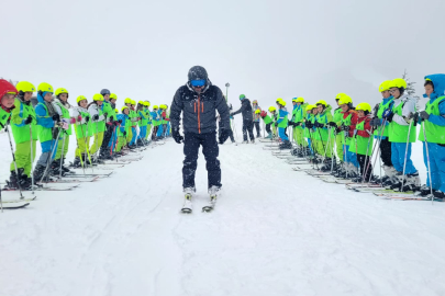 Uludağ’a isminin verilişinin 100. yılında büyük proje: 1200 çocuk kayakla tanışıyor!