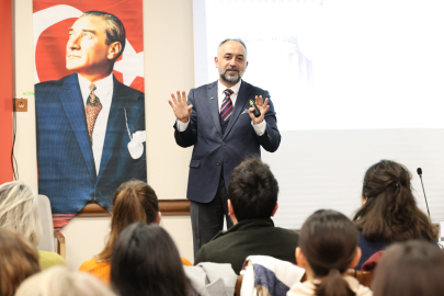 Sokrates öncesi filozoflar Osmangazi'de konuşuldu