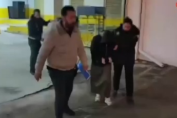 Atlas Çağlayan cinayetinde tehdit paylaşımlarında bulunan 3 şüphelinin adliyeye sevk görüntüsü ortaya çıktı