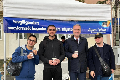 İnegöl Belediyesi'nden öğrencilere ücretsiz çorba ikramı