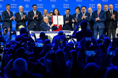 Trump'ın kurduğu Barış Kurulu'nun kuruluş sözleşmesi Davos'ta imzalandı